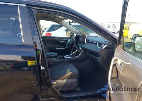 2023 Toyota Rav4 Xle z USA, uszkodzony, nr VIN 2T3W1RFV0PW249869